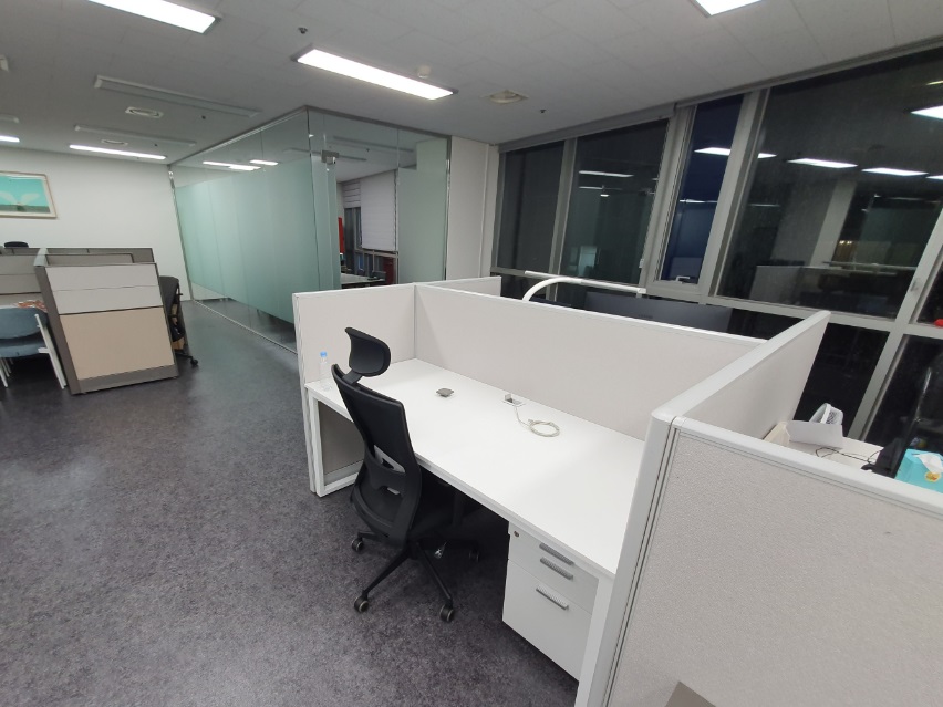 ���� �繫�� ������